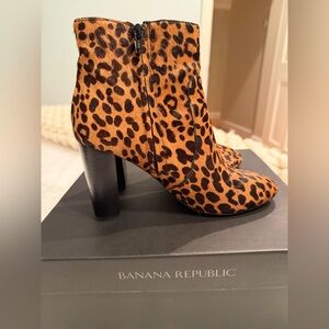 Banana Republic Women Ankle Boots Leather Calf Cow Hair Block Heel Size 7